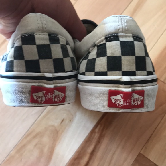 Black and white vans skater shoes - Picture 2 of 3